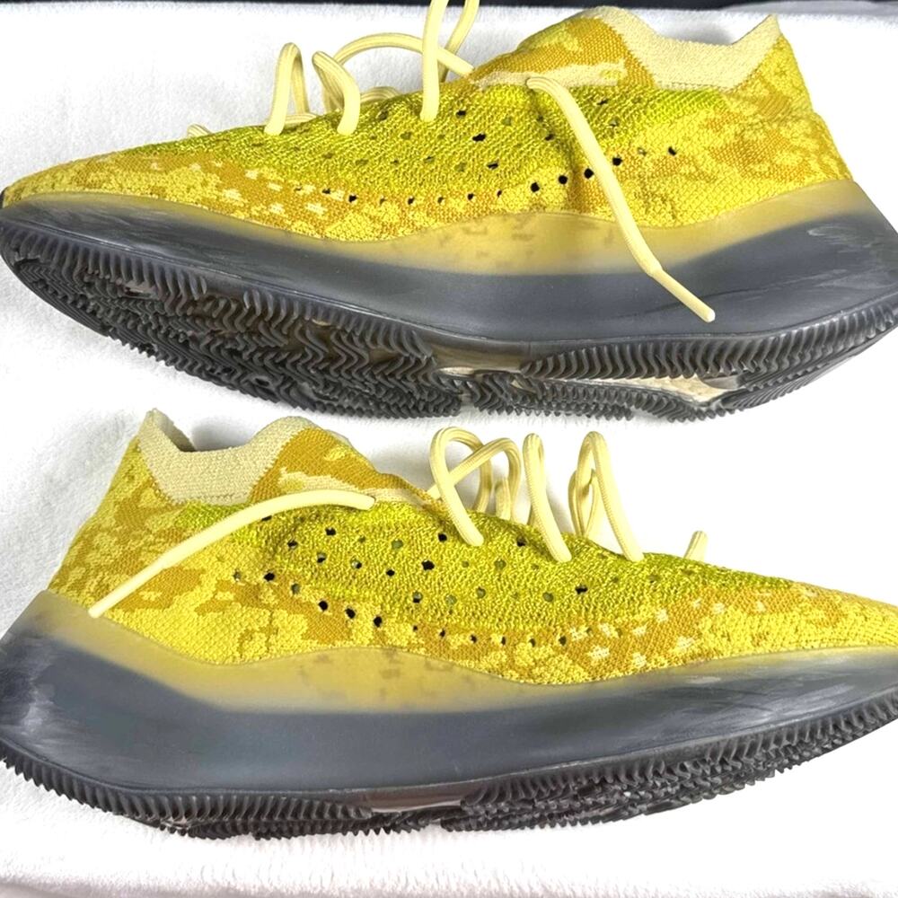 Yeezy Boost 380 “Hylte Glow” – FZ4990 | 12M - Picture 5 of 10